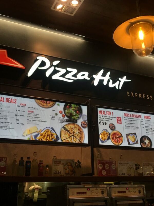 Pizza hut - Image 7