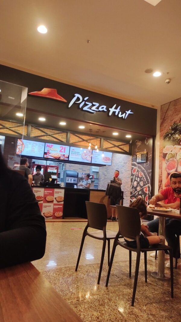 Pizza hut - Image 8